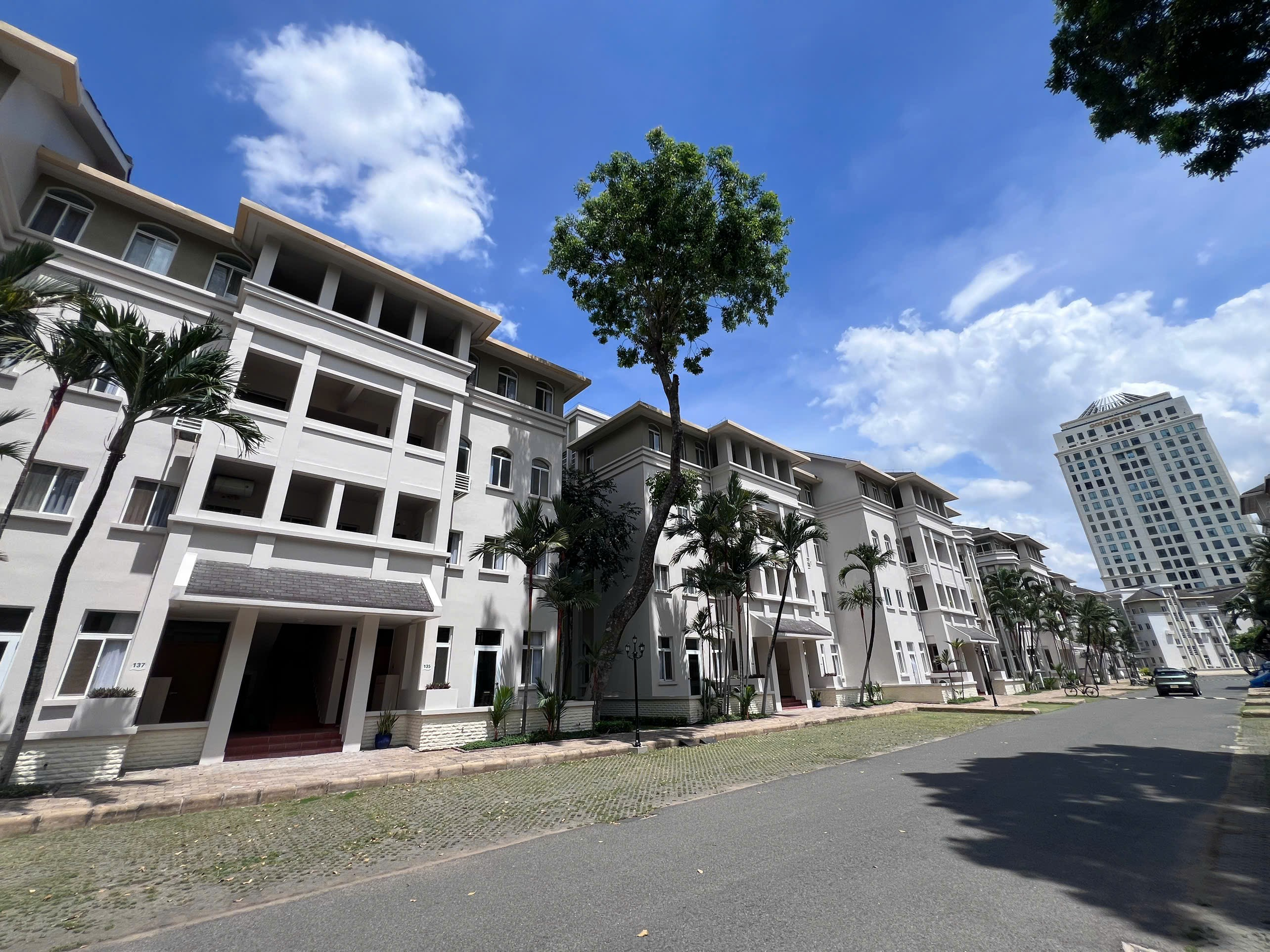 Thi công nội thất biệt thự The Waterfront Quận 7 – Skymax thiết kế & thi công trọn gói