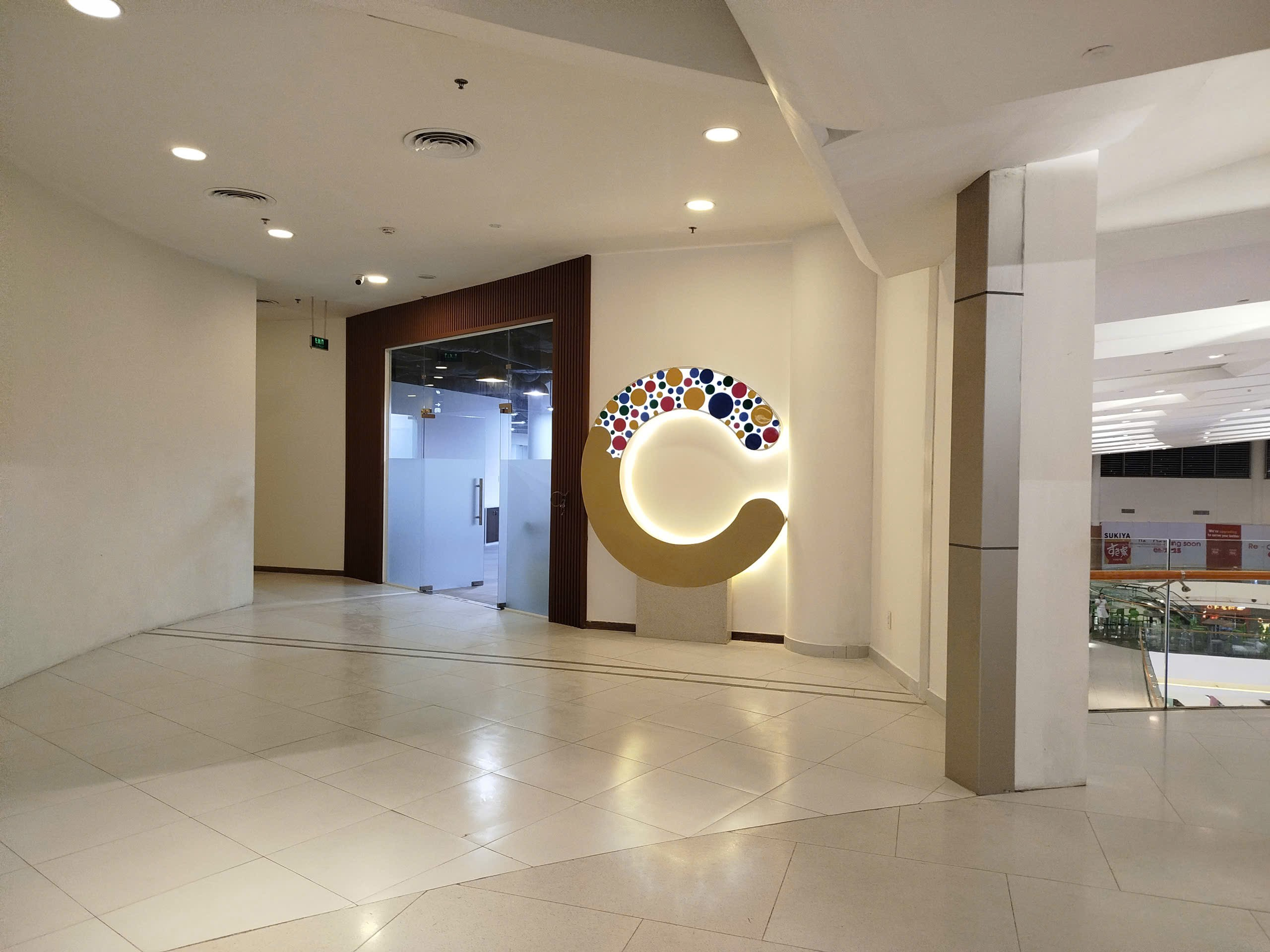 Thi công nội thất văn phòng lầu 6 Crescent Mall – Skymax thiết kế & thi công trọn gói